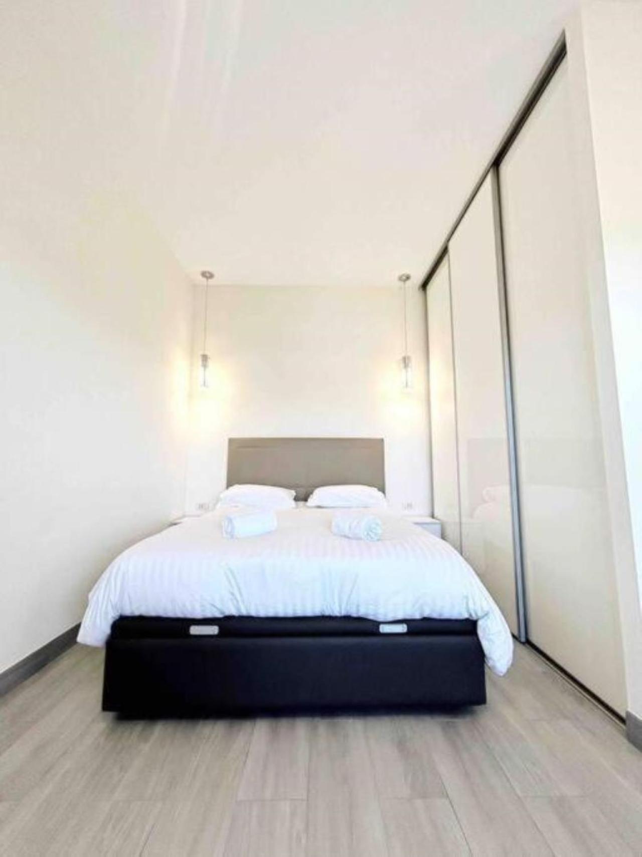 Il Gioiello : Apt 2 Pers, Clim, Piscine, Parking Antibes Buitenkant foto